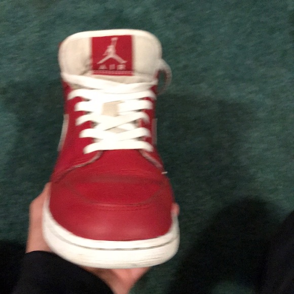 Air Jordan 1 - Picture 2 of 4